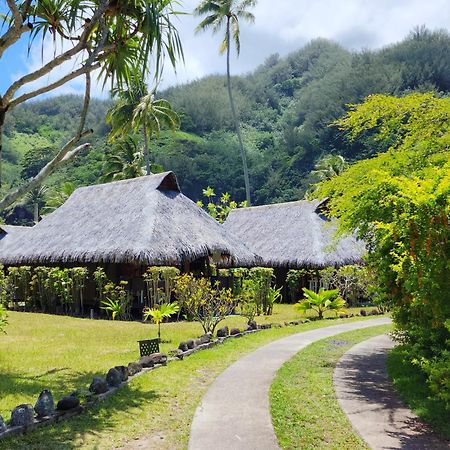 Hotel Hibiscus Papetoai Bagian luar foto