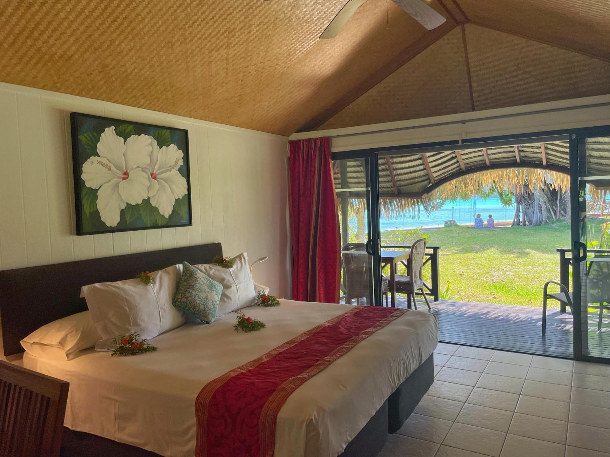 Hotel Hibiscus Papetoai Bagian luar foto